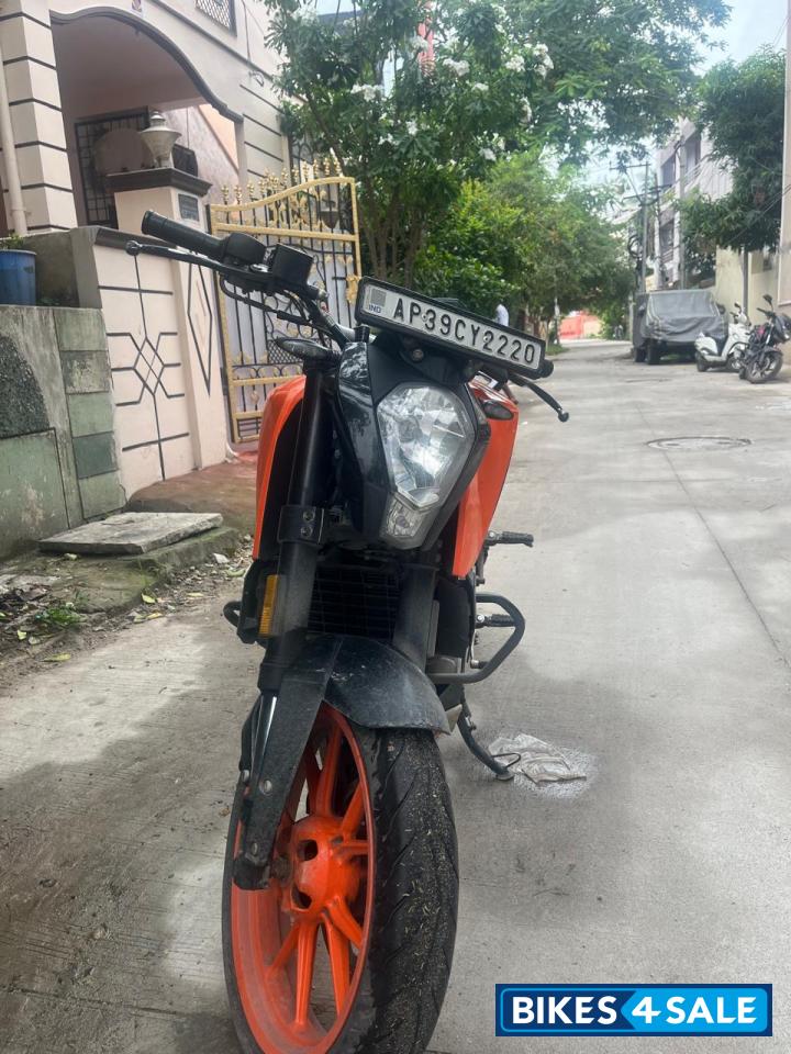 KTM Duke 200