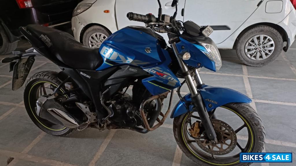 Suzuki Gixxer ABS