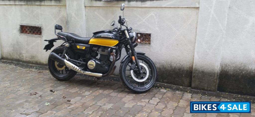 Dual Tone Honda CB350RS