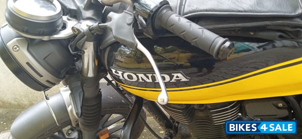Dual Tone Honda CB350RS
