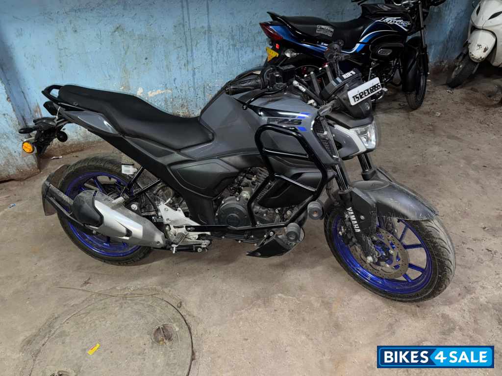 Yamaha FZ-S FI Ver 4.0