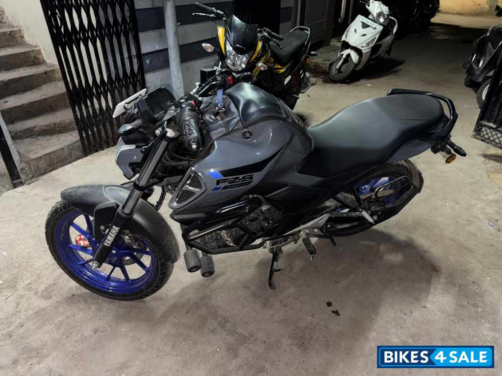 Yamaha FZ-S FI Ver 4.0