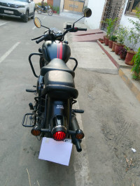 Black Stealth Royal Enfield Classic 350 2024