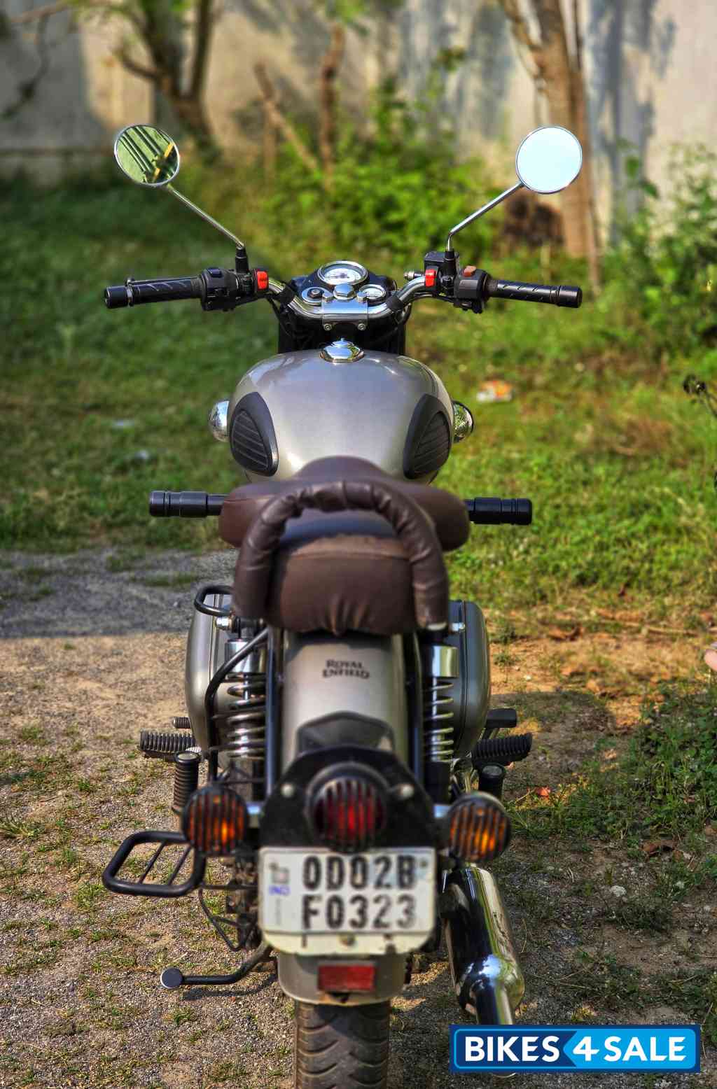 Gunmetal Grey Royal Enfield Classic Gunmetal Grey