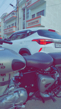 Royal Enfield Classic 350 Dual Channel BS6