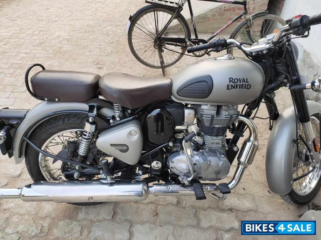 Royal Enfield Classic 350 Dual Channel BS6