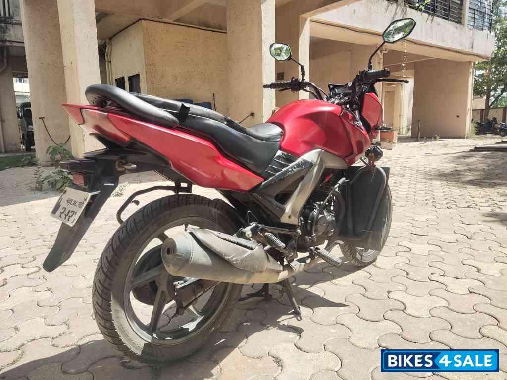 Red Honda CB Unicorn 160