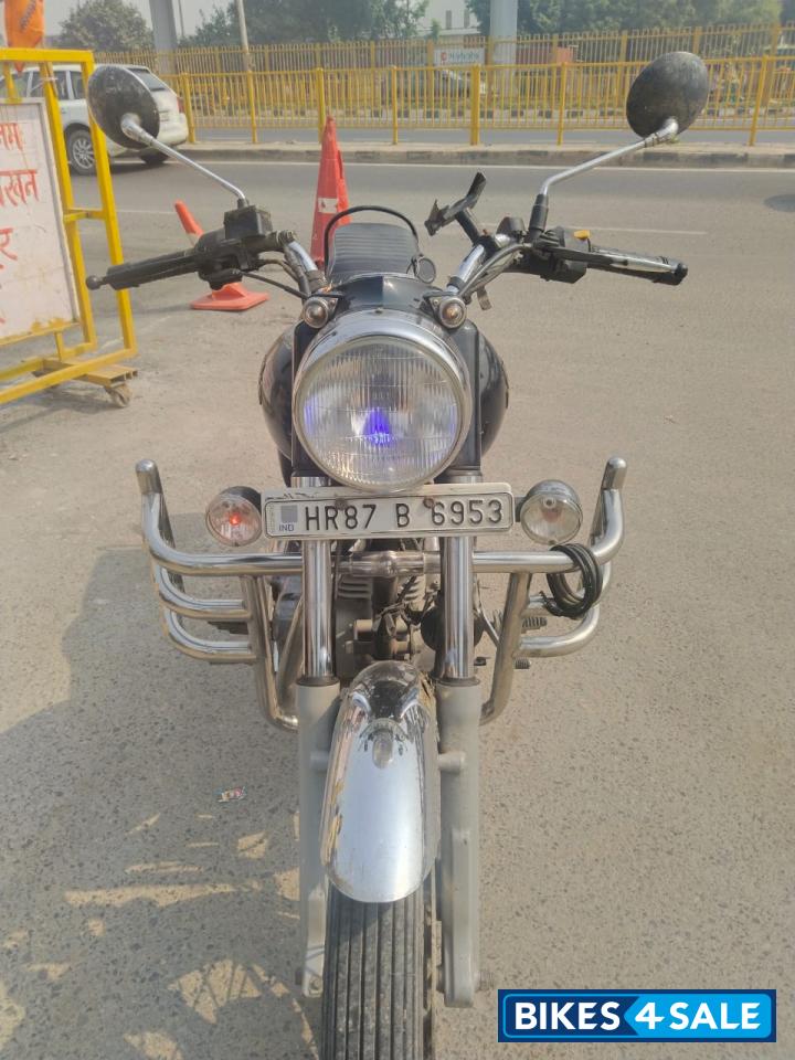 Black Royal Enfield Bullet Electra