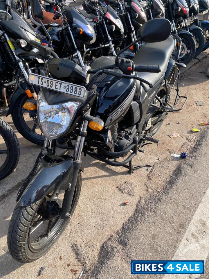 Yamaha FZ
