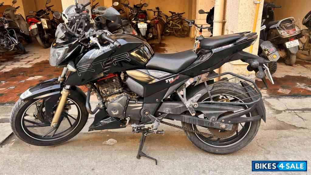 TVS Apache RTR 200 4V