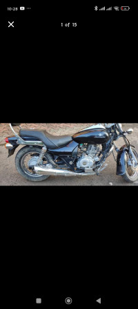 Black Bajaj Avenger Cruise 220