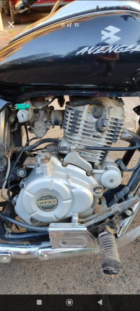 Black Bajaj Avenger Cruise 220