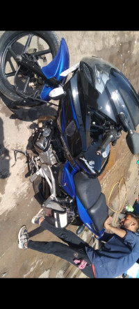 Bajaj Pulsar 220F
