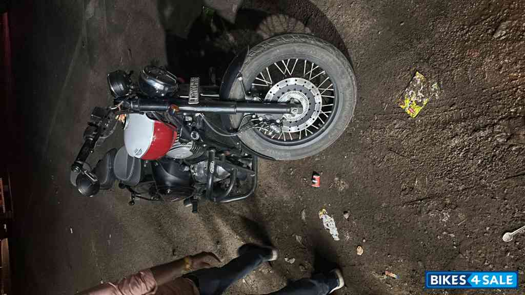 Jawa 42 Bobber Dual Channel ABS