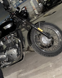 Triumph Bonneville T100