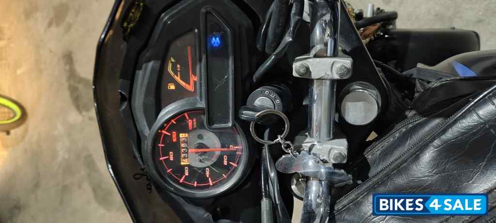 Blue And Black Bajaj Discover 100M