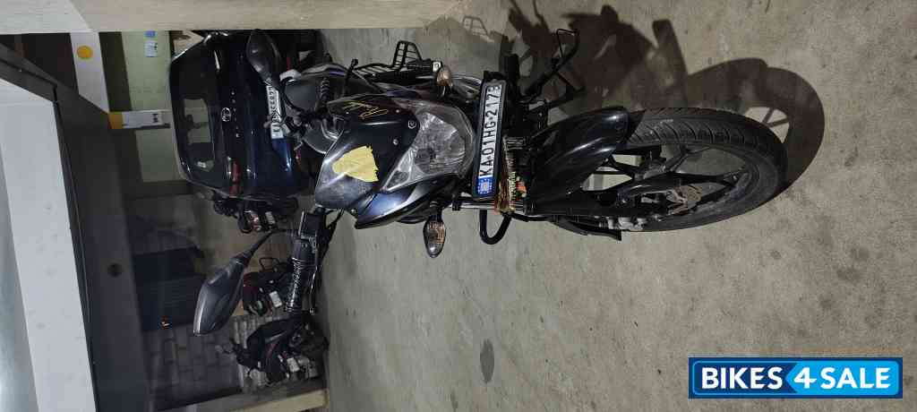 Blue And Black Bajaj Discover 100M Blue And Black Bajaj Discover 100M