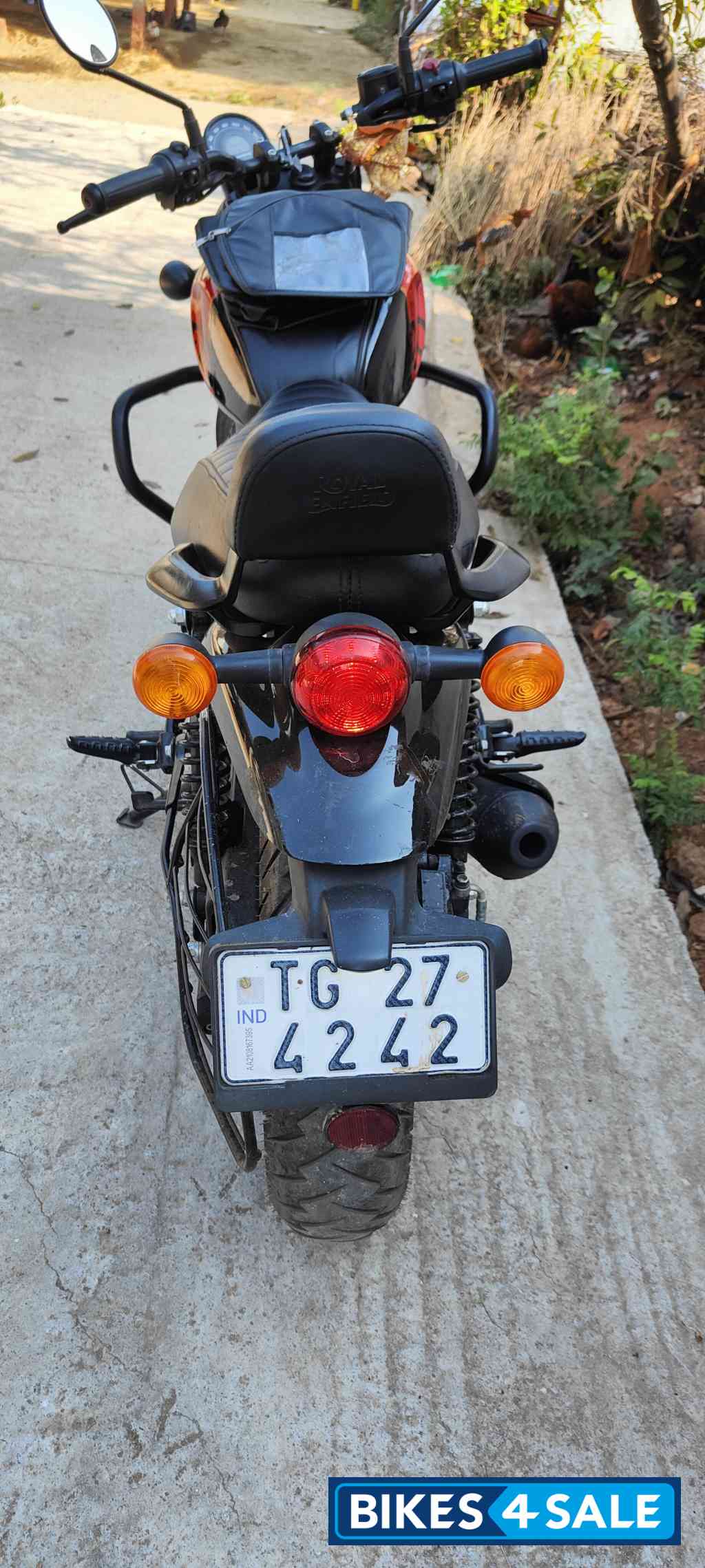 Red And Black Royal Enfield Hunter 350 Metro