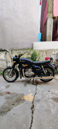 Ideal Jawa Yezdi Classic