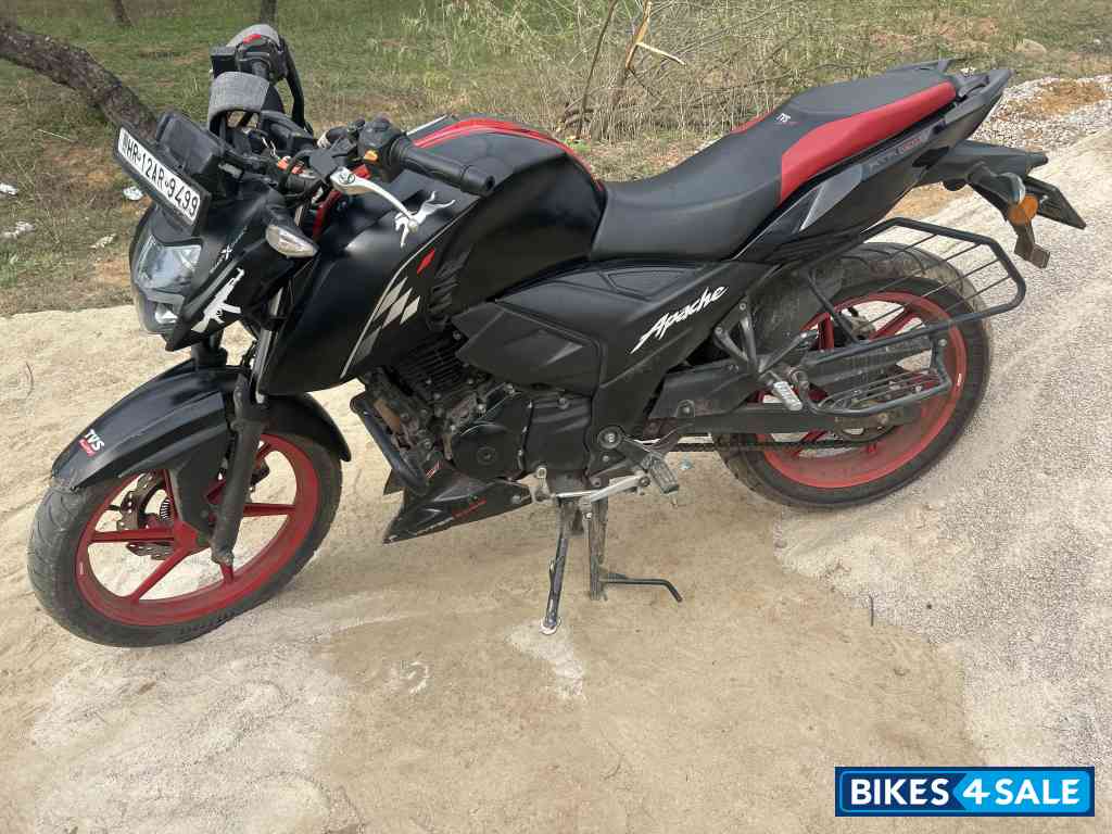 Red Black TVS Apache RTR 160 4V