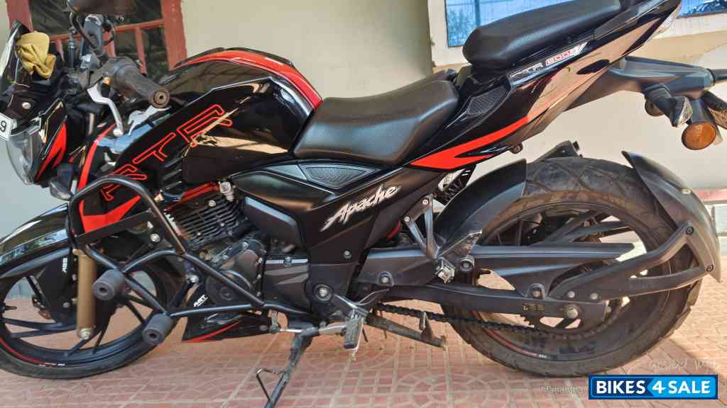 Black TVS Apache RTR 200 4V ABS