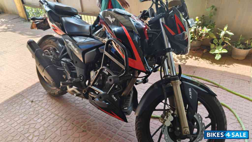 Black TVS Apache RTR 200 4V ABS