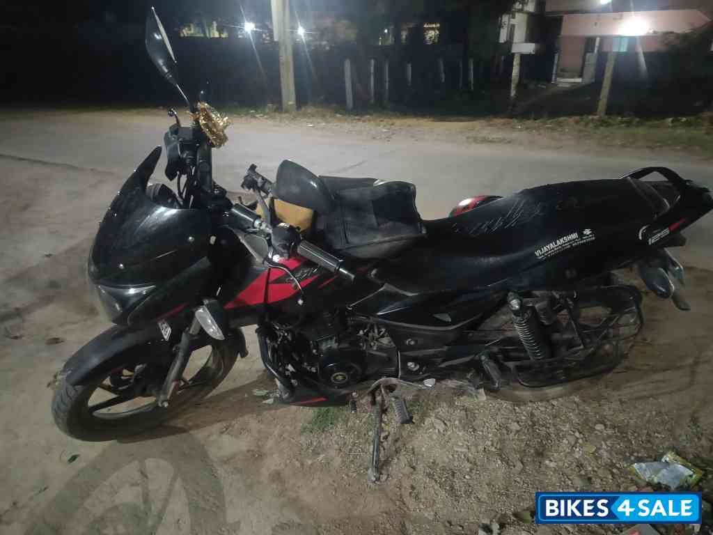 Black Red Bajaj Pulsar 125 Carbon Fibre Disc Single Seat Black Red Bajaj Pulsar 125 Carbon Fibre Disc Single Seat