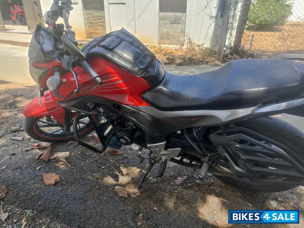 Red Honda CB Hornet 160R