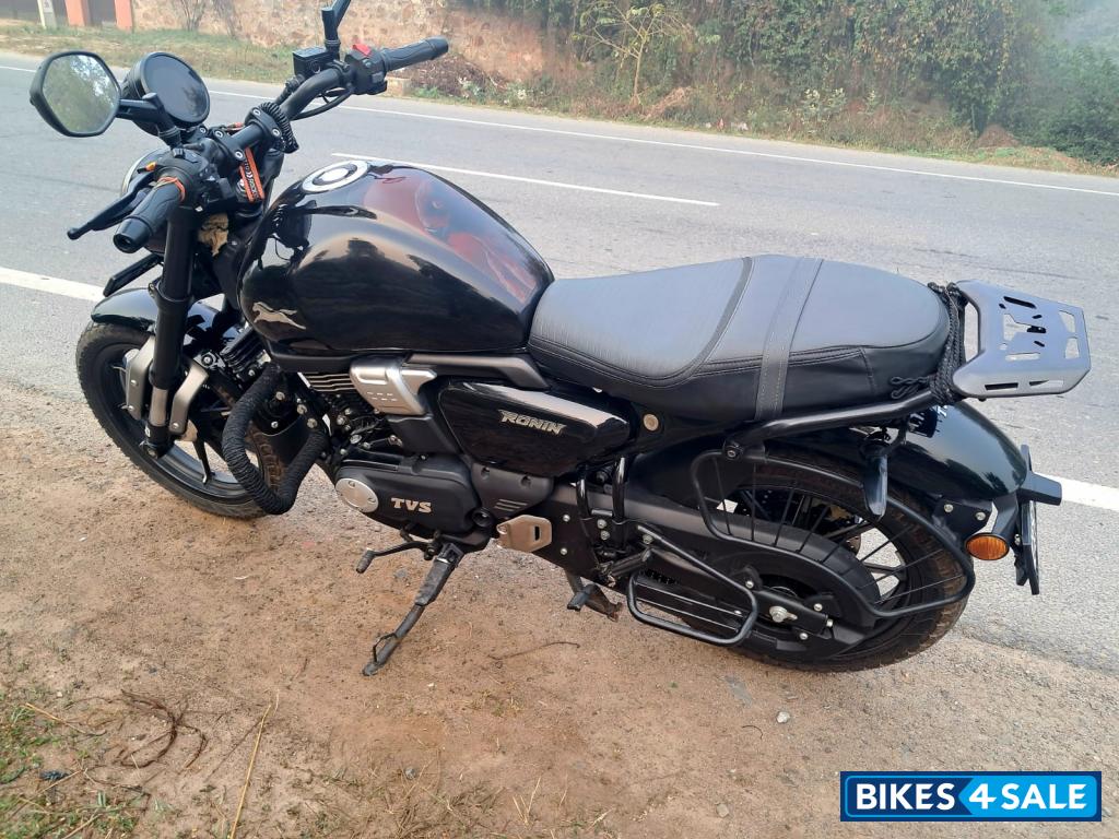 TVS Ronin SS