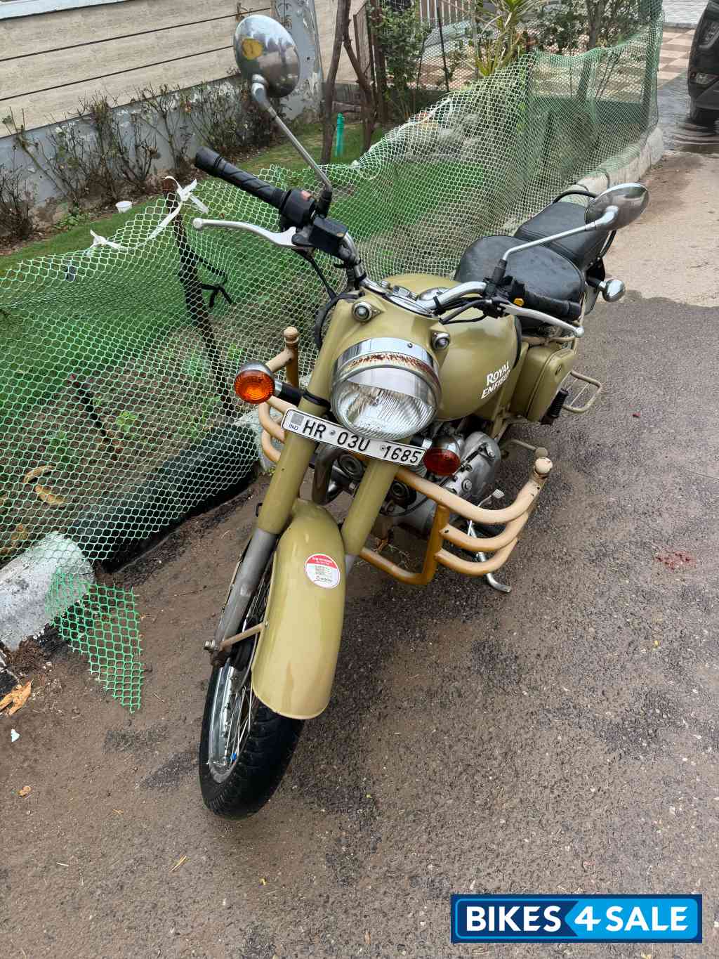 Desert Storm Royal Enfield Classic Desert Storm