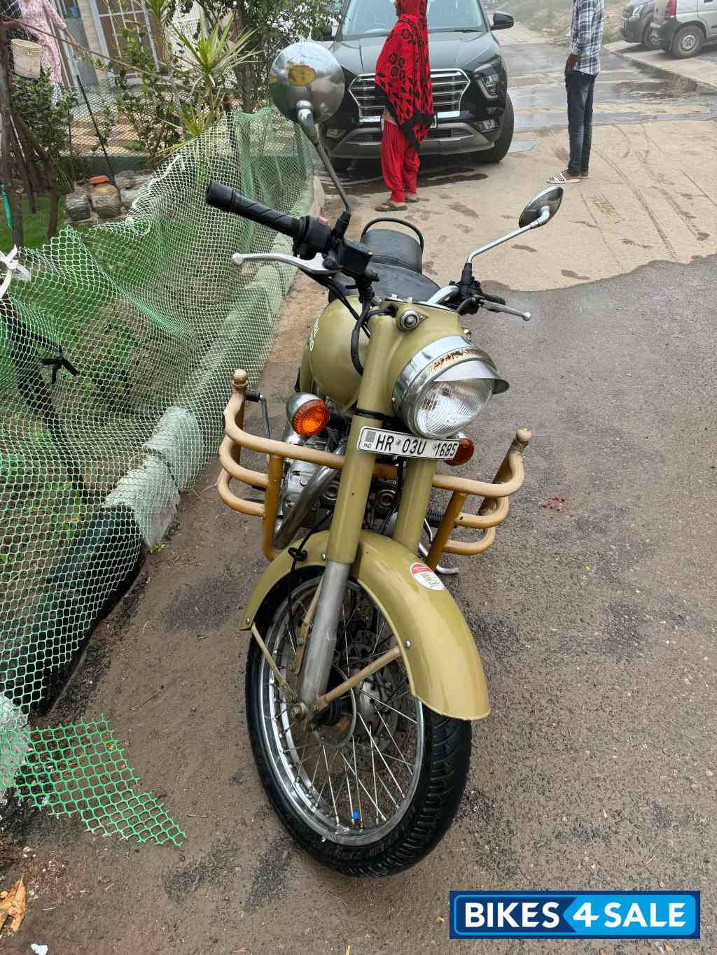 Desert Storm Royal Enfield Classic Desert Storm