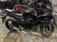 Black Suzuki Gixxer SF
