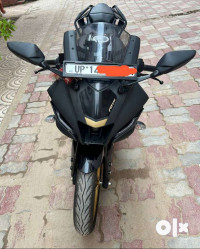 Mat Black Yamaha R15 V4
