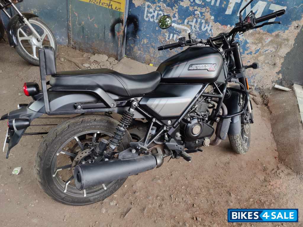 Black Harley Davidson X440 S