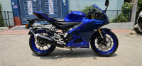 Yamaha R15 V4