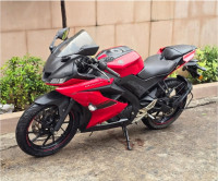 Matalic Red Yamaha YZF R15 V3