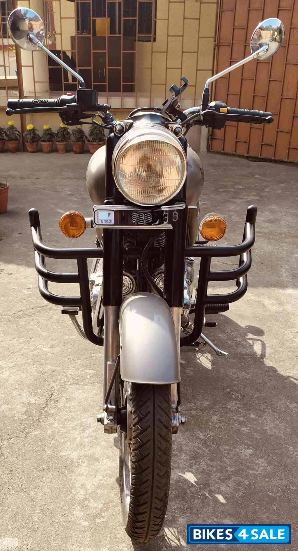 Royal Enfield Classic Gunmetal Grey Royal Enfield Classic Gunmetal Grey