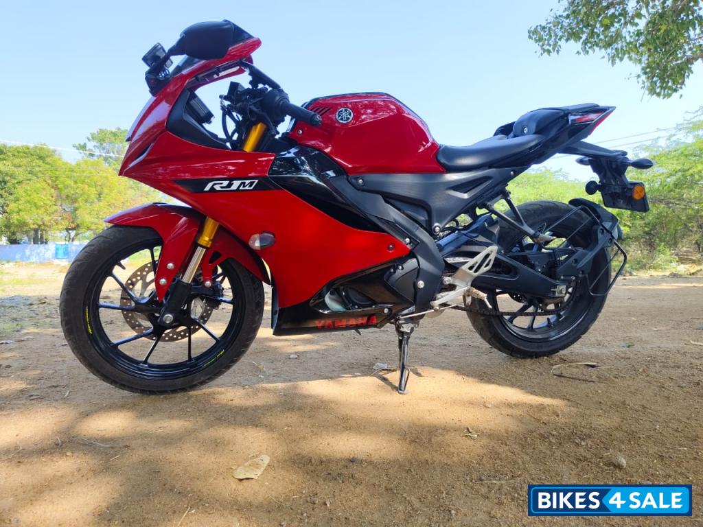 Red Yamaha R15 V4 Red Yamaha R15 V4