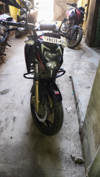 Black TVS Apache RTR 200 4V