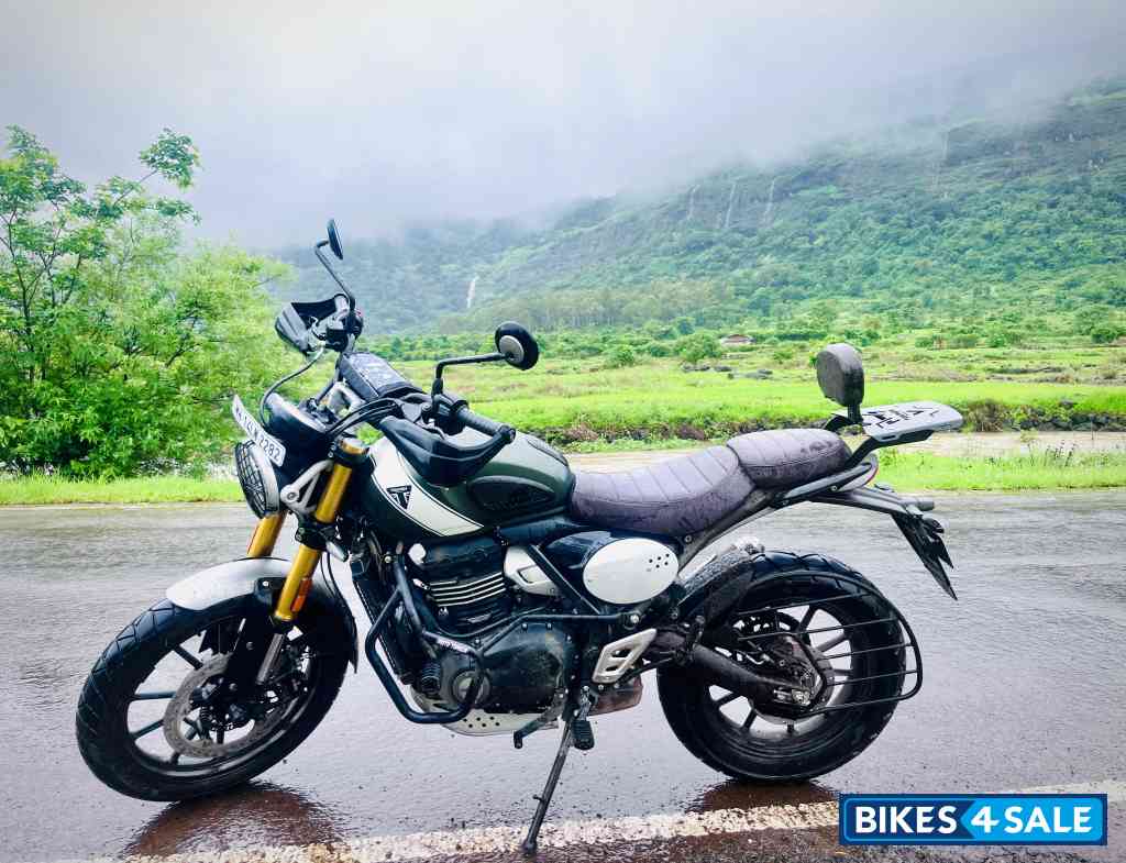 Triumph Scrambler 400 X