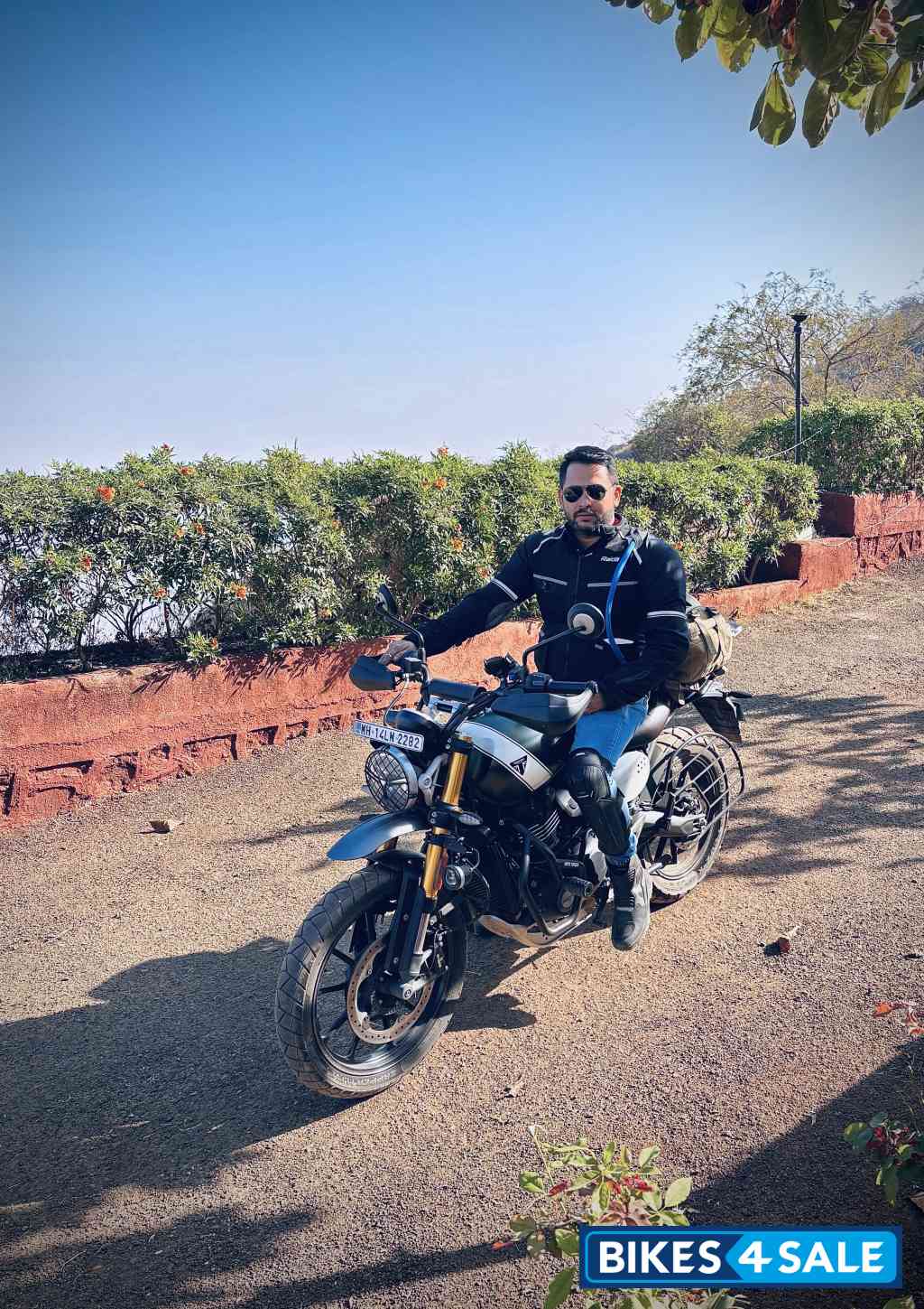 Triumph Scrambler 400 X