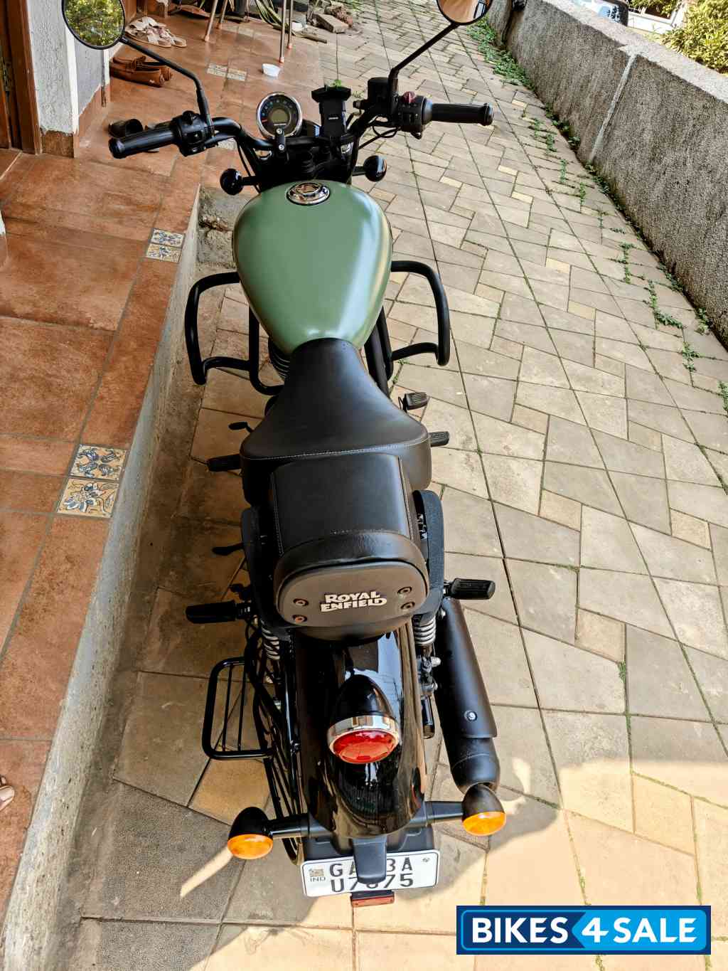 Olive Royal Enfield Meteor 350 Fireball