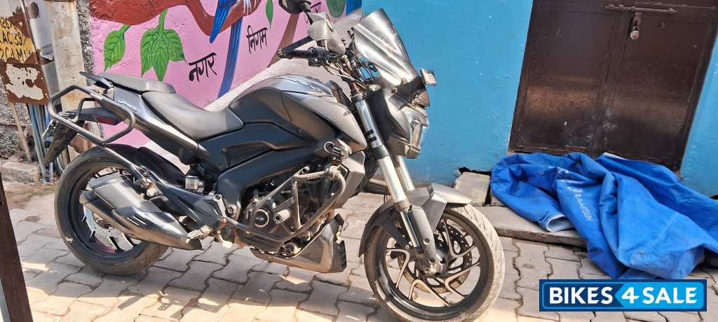 Black Bajaj Dominar 400 ABS BS6