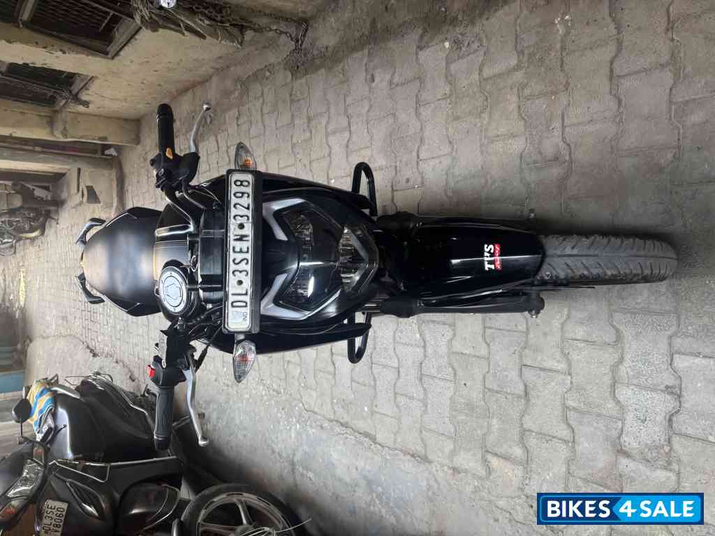 TVS Apache RTR 160 4V