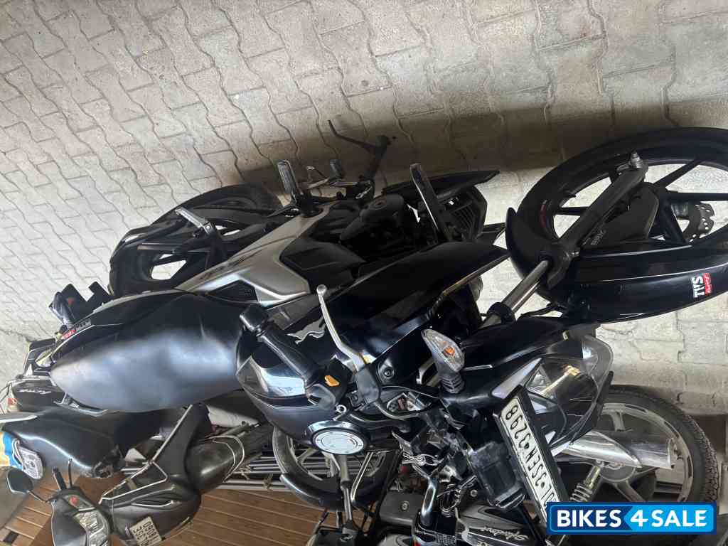 TVS Apache RTR 160 4V