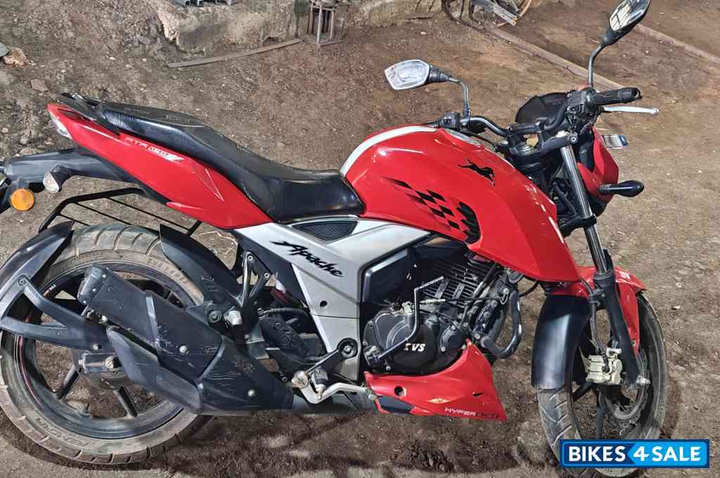 Racing Red TVS Apache RTR 160 4V