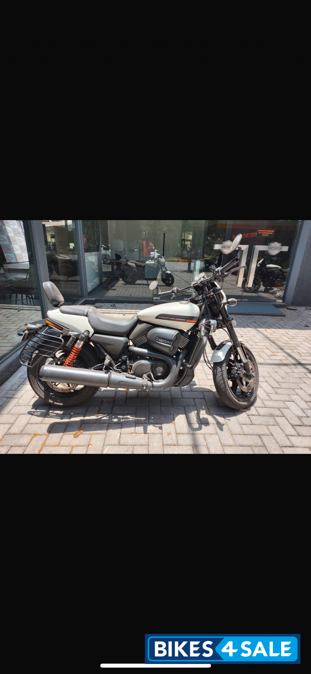 White Harley Davidson Street Rod