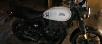 Royal Enfield Hunter 350 Metro
