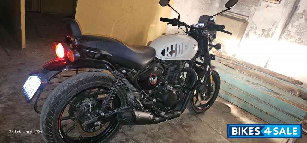 Royal Enfield Hunter 350 Metro
