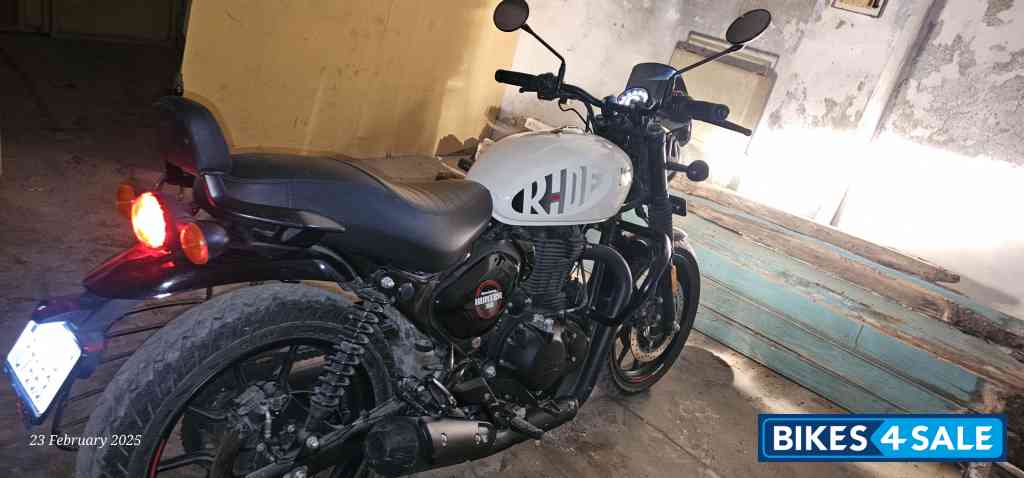 Royal Enfield Hunter 350 Metro